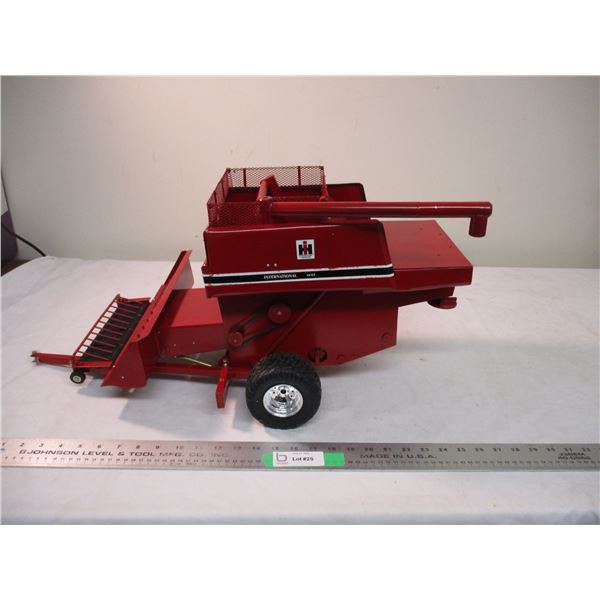 International 1482 Combine handmade 25" long