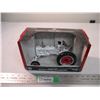 Image 1 : ERTL Farmall C white collector edition 1:16