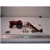 Image 1 : International W450 tractor with custom built display No 10 Harrow plow - 24x10.5