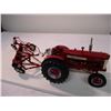 Image 5 : International W450 tractor with custom built display No 10 Harrow plow - 24x10.5