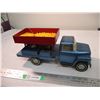 Image 5 : International Truck with grain/corn hopper - 1:25