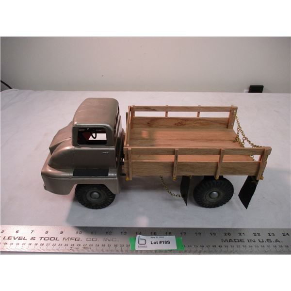L Bros Ltd Tri-ang Uno-mog with custom built wood box