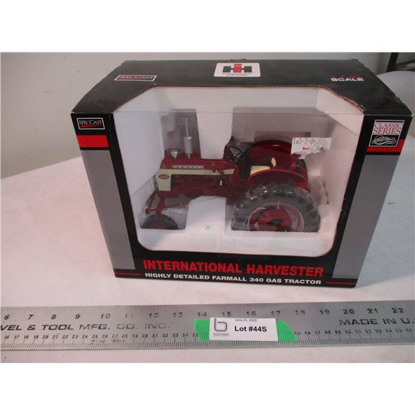 SpecCast IH Farmall 340 Gas 1:16