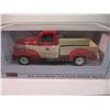Image 2 : SpecCast IH Farmall pickup truck 1:24