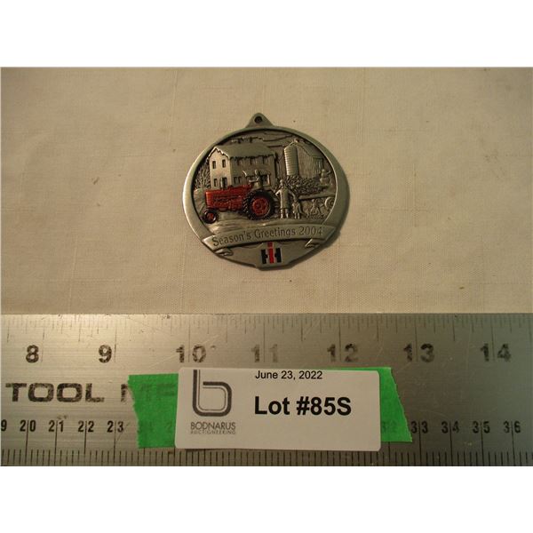 Seasons Greetings 2004 IH medallion
