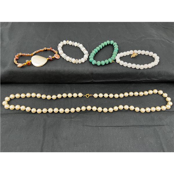 Group lot of 5 mixed ladies bracelets