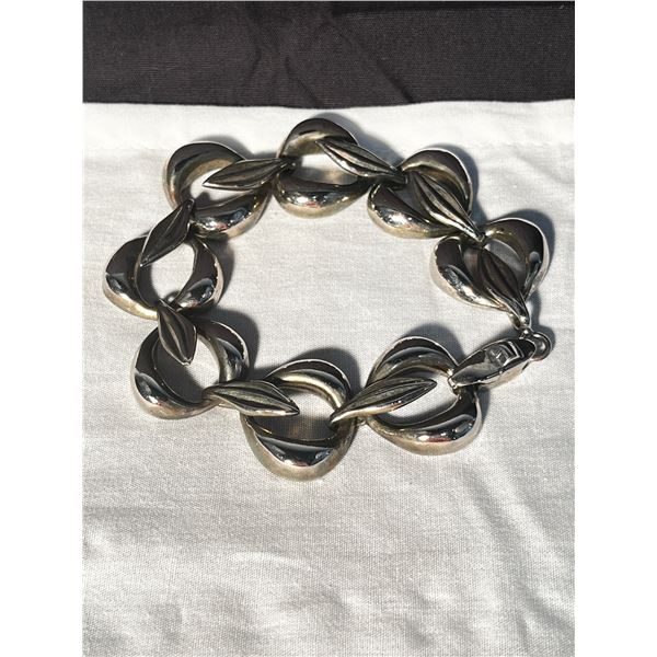 Ladies 7.5" Costume Bracelet