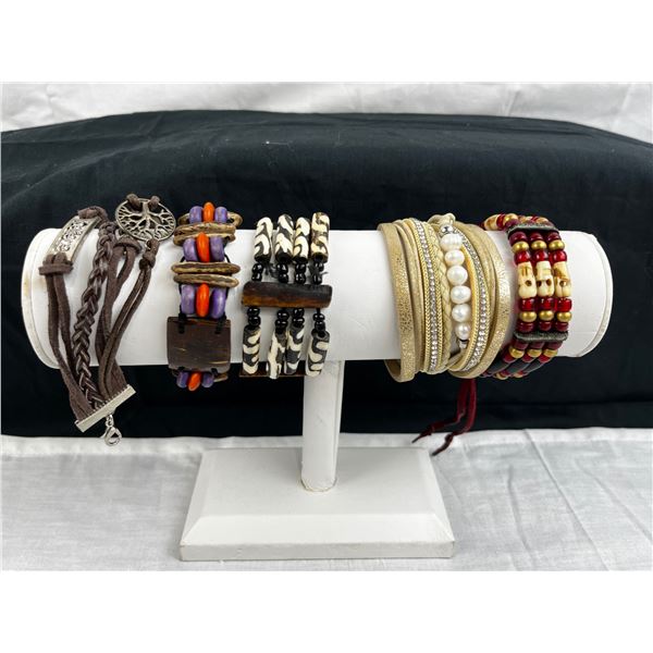 Group lot of 5 mixed ladies bracelets