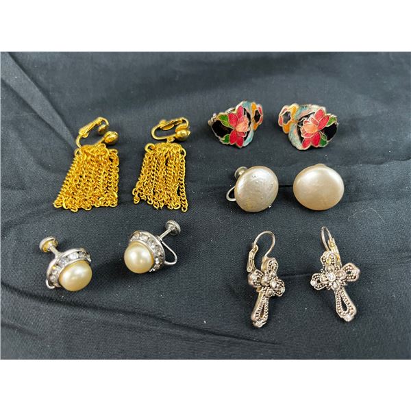 Lot of 5 Vintage clip-on ladies costume earrings