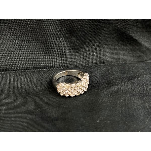 Ladies multi stone costume silver tone ring