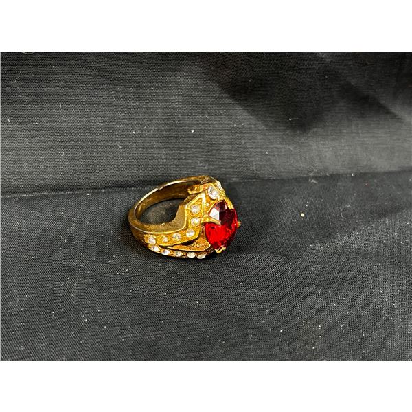 Large gold tone costume jewelry ring
