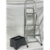 Image 2 : Folding step ladder and step