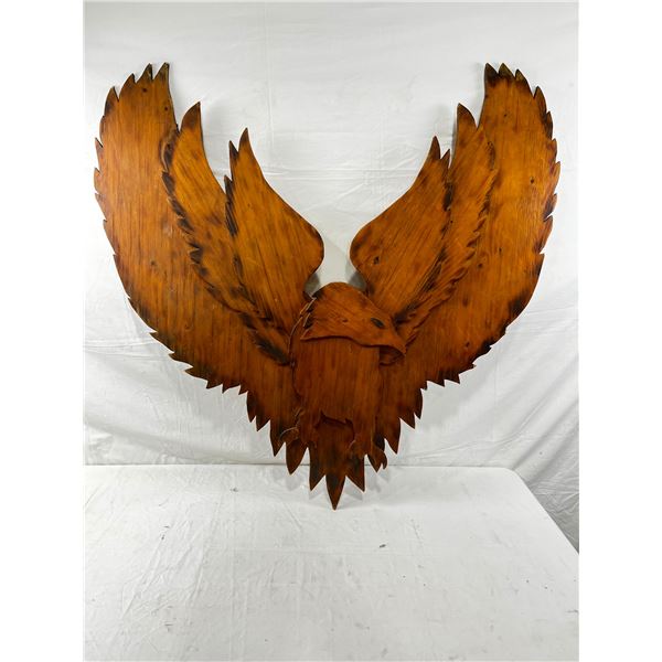 Wooden Eagle Décor