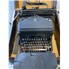 Image 2 : Remington Noiseless Typewriter with case