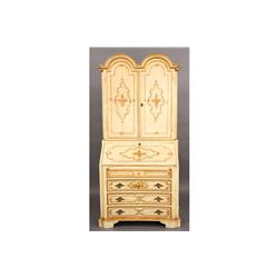ITALIAN 18TH CENTURY SECRETARY DESK