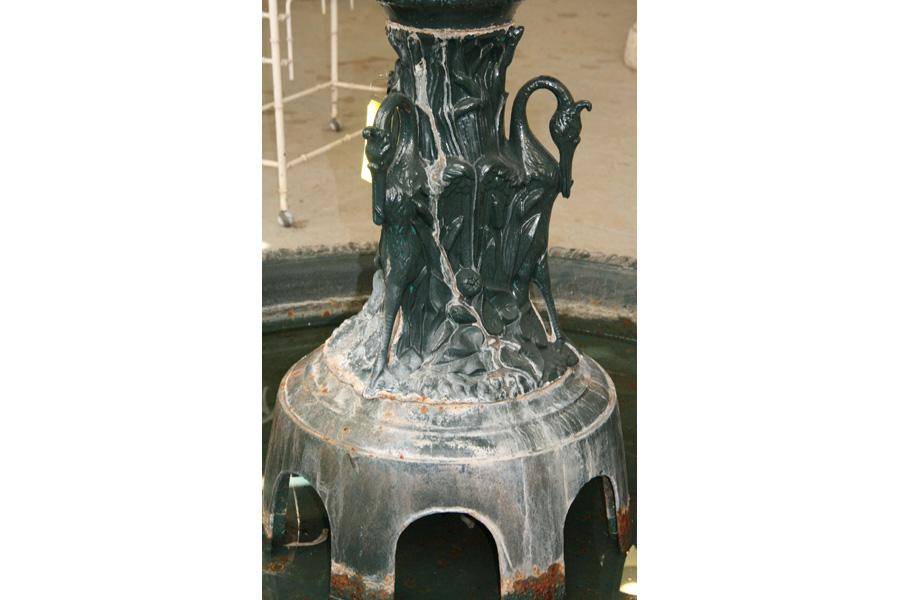 ANTIQUE GARDEN VICTORIAN CAST IRON FOUNTAIN