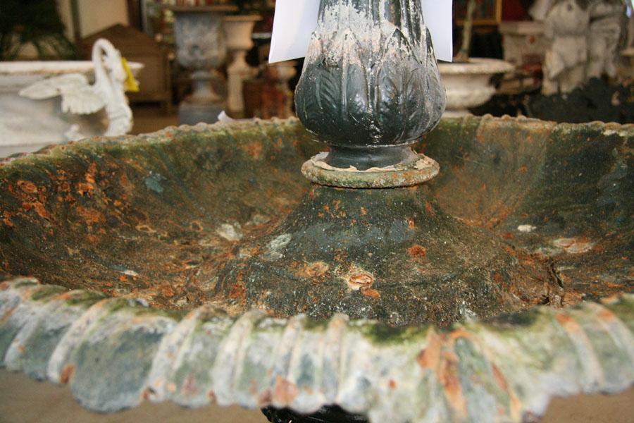 ANTIQUE GARDEN VICTORIAN CAST IRON FOUNTAIN