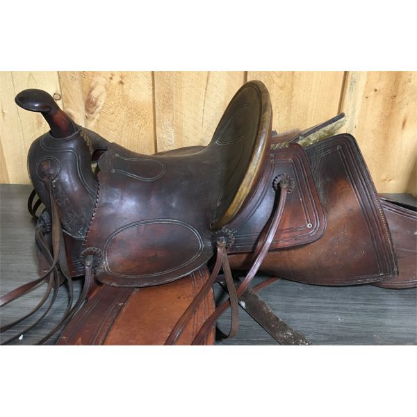 WESTERN SADDLE 