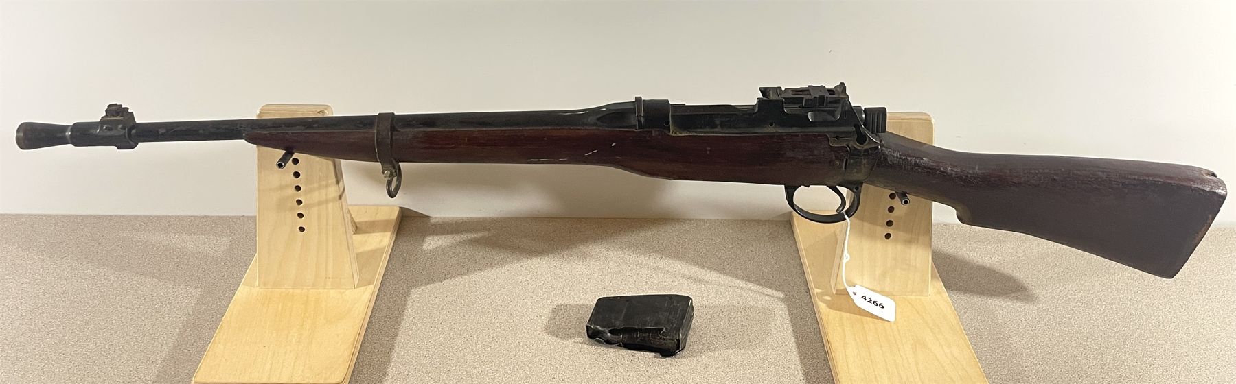 ROF ENFIELD NO 5 MK 1 JUNGLE CARBINE IN .303 - Kidd Family Auctions