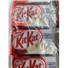 Image 2 : KitKat White Candy Bat 12x41g