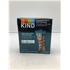 Image 1 : Kind Gluten Free Almond Sea Salt & Dark Chocolate Bars - 12x40g