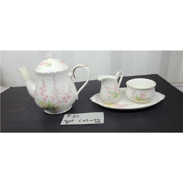 Royal Albert 'For All Seasons Parkland" Cat A