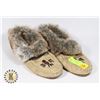 Image 1 : WOMENS MOCCASINS SIZE 7