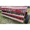 Image 2 : MF 33 SEED DRILL W/ GRASS - 15 RUN