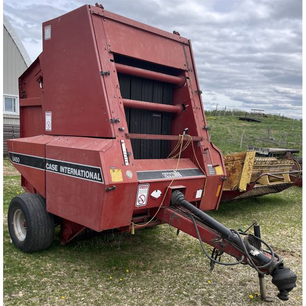 CASE INT 8450 ROUND BALER - TWINE