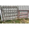 Image 1 : LOT OF 2 - 3 & 3.5 FOOT SQUARE TUBE GATE