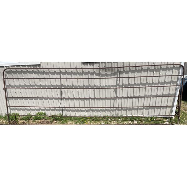 15.5 FOOT SQUARE TUBE GATE W/ FEET