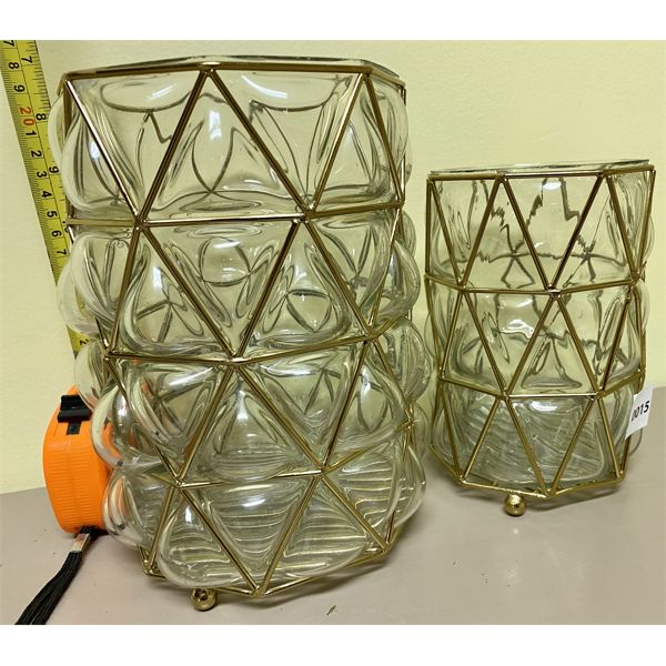 LOT OF 2 - CANDLE HOLDERS WITH DIAMOND / BEVELLED GLASS