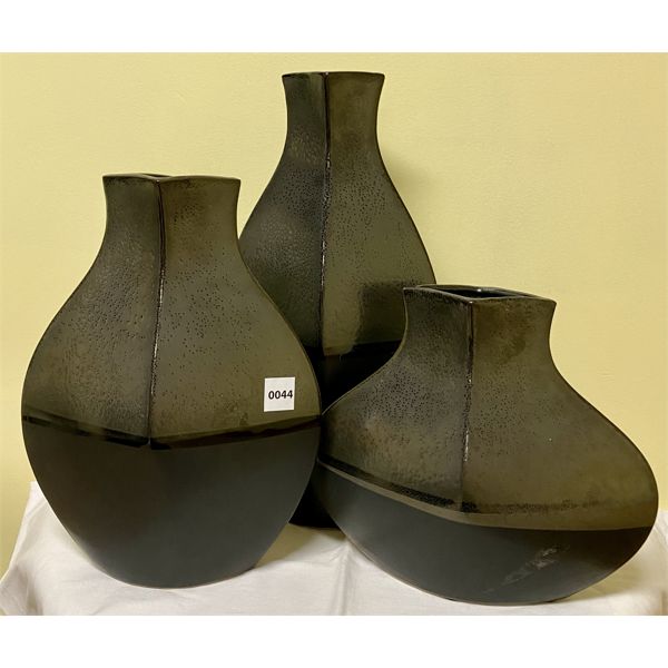 LOT OF 3 - TANGO TWO TONE VASES - CHARCOAL HUES