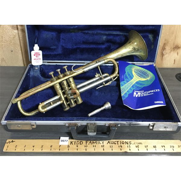 STRATFORD MADE IN ENGLAND TRUMPET W/ CASE AND MOUTHPIECE