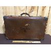 Image 2 : LARGE VINTAGE TRAVEL SUITCASE - 10.5 x 18 x 30in