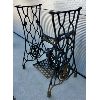 Image 2 : CAST IRON SINGER SEWING MACHINE BASE