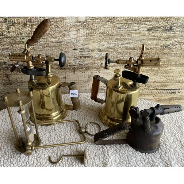 LOT OF 4 - 3 X ANTIQUE BRASS BLOW TORCHES & HOUR GLASS TIMER