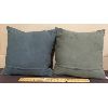 Image 2 : LOT OF 2 - DESIGNER THROW PILLOWS - 14 x 14in