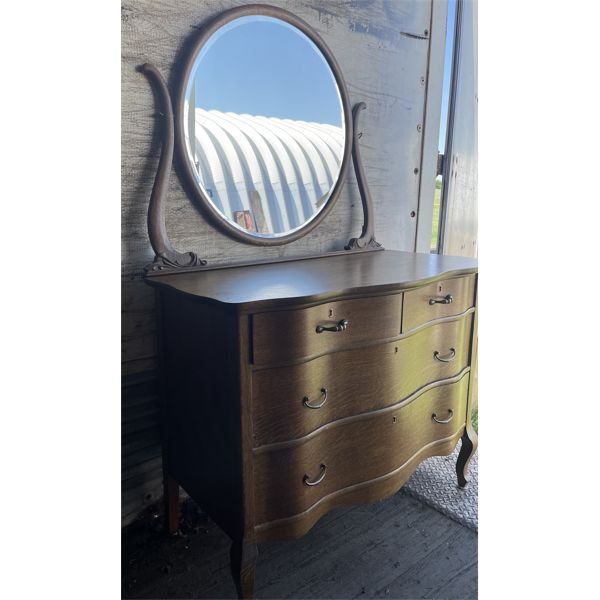 TIGER OAK DRESSER W/ BEVELED MIRROR