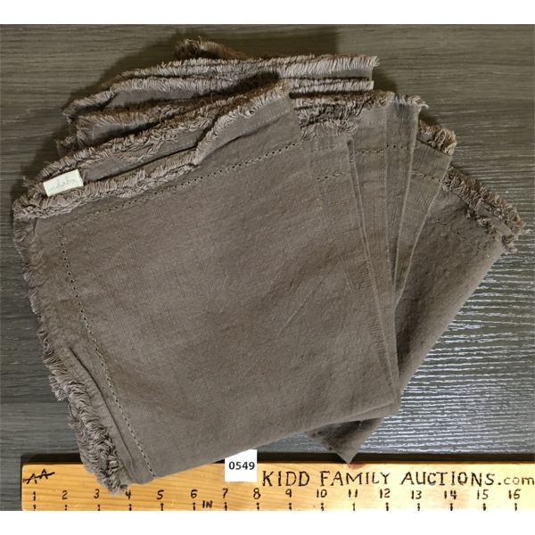 LOT OF 7 - FRAYED EDGE INDABA TABLE LINENS - APPROX 18 x 19in 