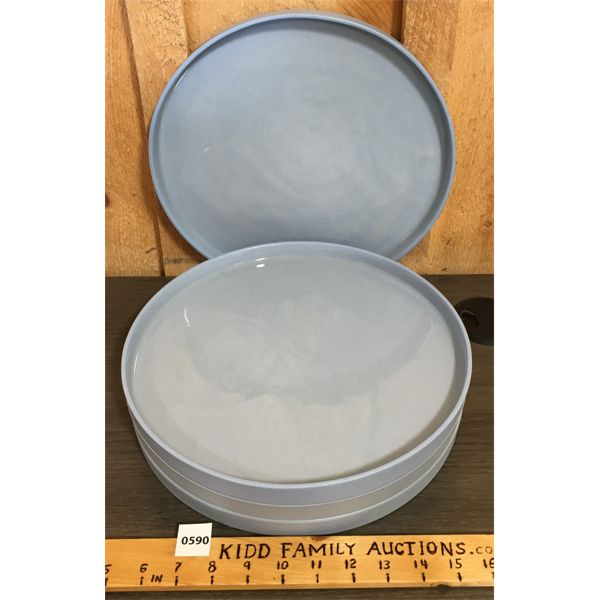 LOT OF 4 - BLUE CERAMIC SERVING TRAYS - 11.5in DIA