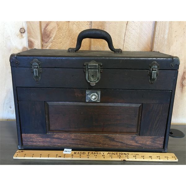 ANTIQUE CRAFTSMAN MACHINIST CHEST - 8.5 x 13 x 20in