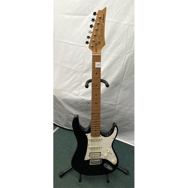 IBANEZ ELECTRIC GUITAR - STRATOCOSTER STYLE