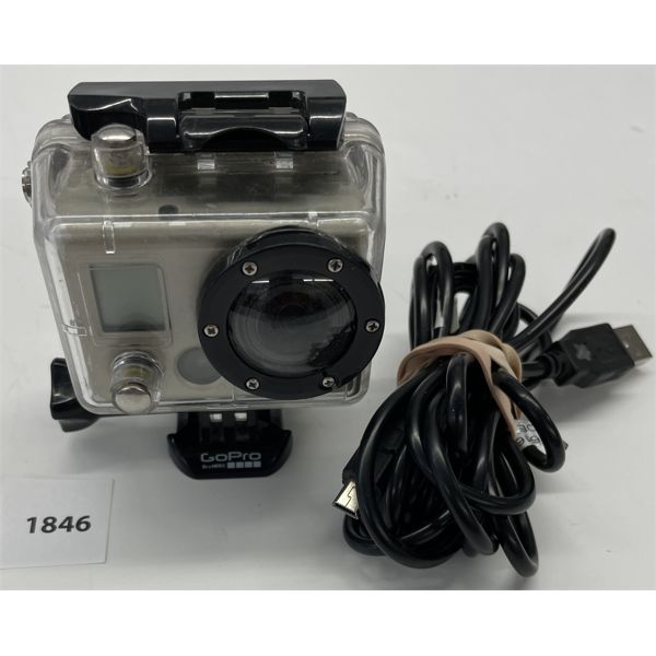 GOPRO HERO 2 ACTION CAMERA W/ WATERPROOF CASE AND USB