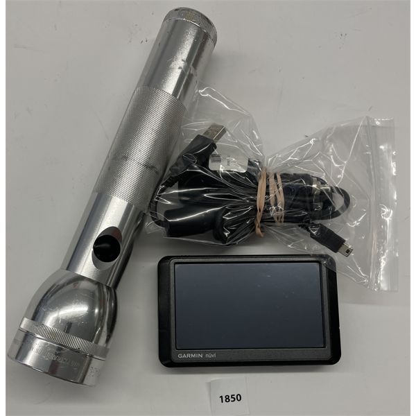 LOT OF 2 - GARMIN NUVI GPS AND MAG LIGHT FLASHLIGHT