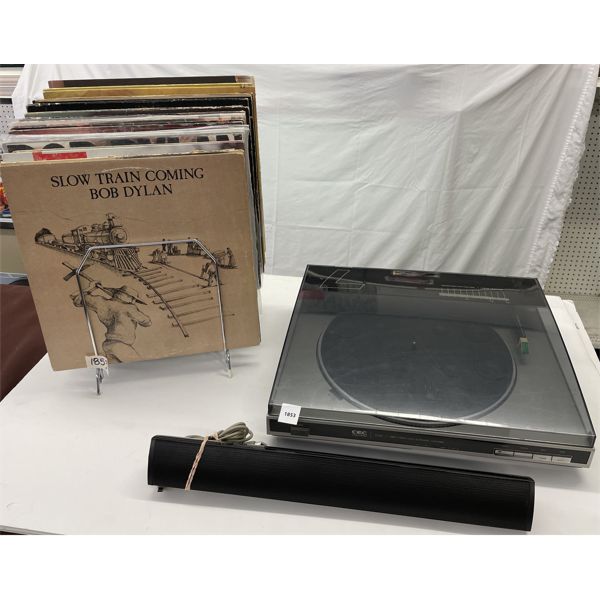 LOT OF 2 - C.E.C. TURNTABLE W/ QTY RECORDS AND URBAN BEATS SOUNDBAR