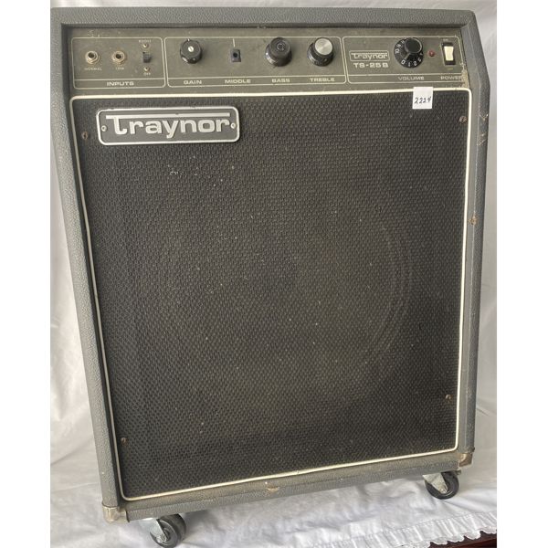 TRAYNOR AMP