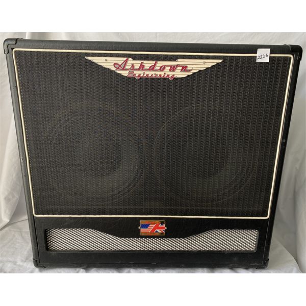 ASHDOWN CABINET 550 W AMP