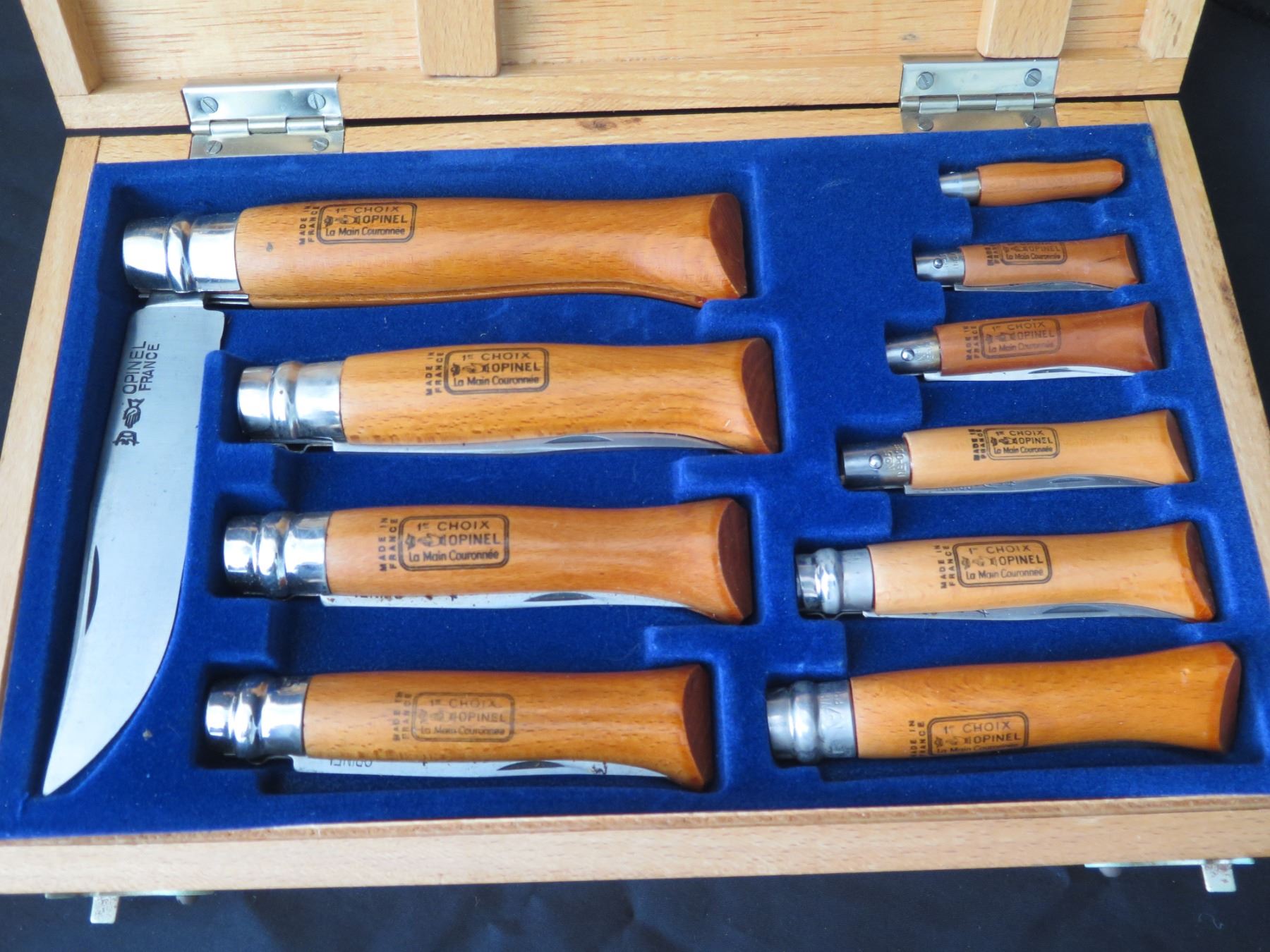 Couteau opinel n°7 virobloc La Main Couronnée Couteau opinel n°7 virobloc La Main Couronnée