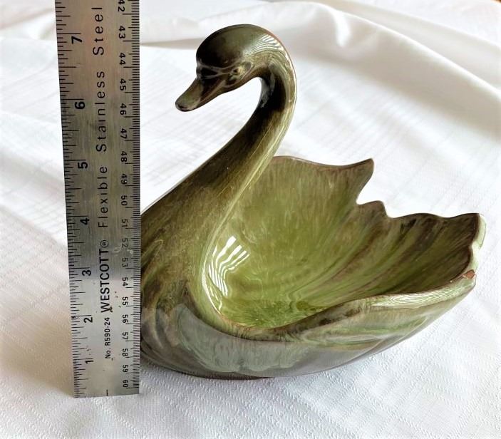 Blue Mountain Pottery Rare Pottery Swan Bowl, Two chips.